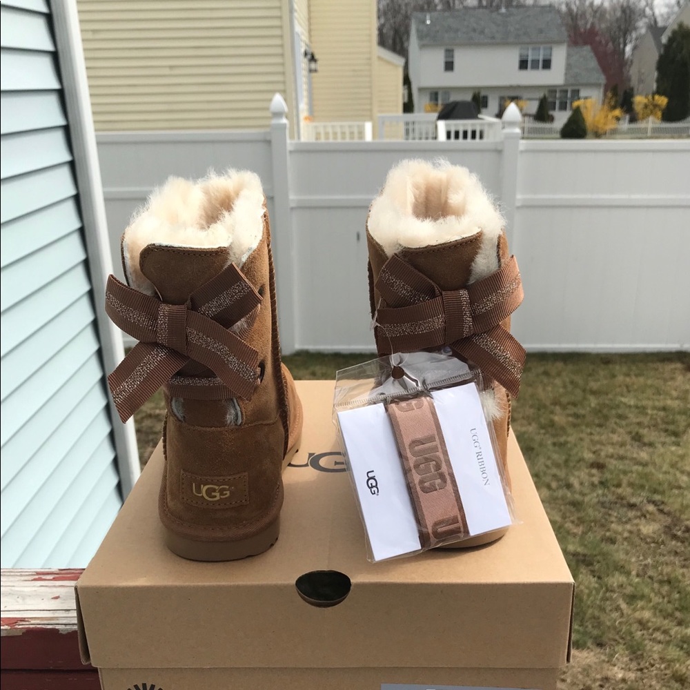 UGG Customizable Bailey Bow II - Picture 4 of 8